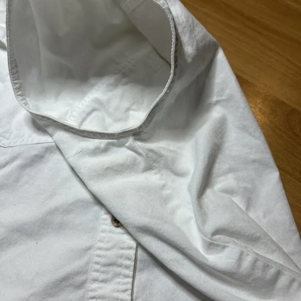 Pass Port Fashion Vintage Women's White Sleeveless Button Up Shirt Size Medium - Picture 6 of 8